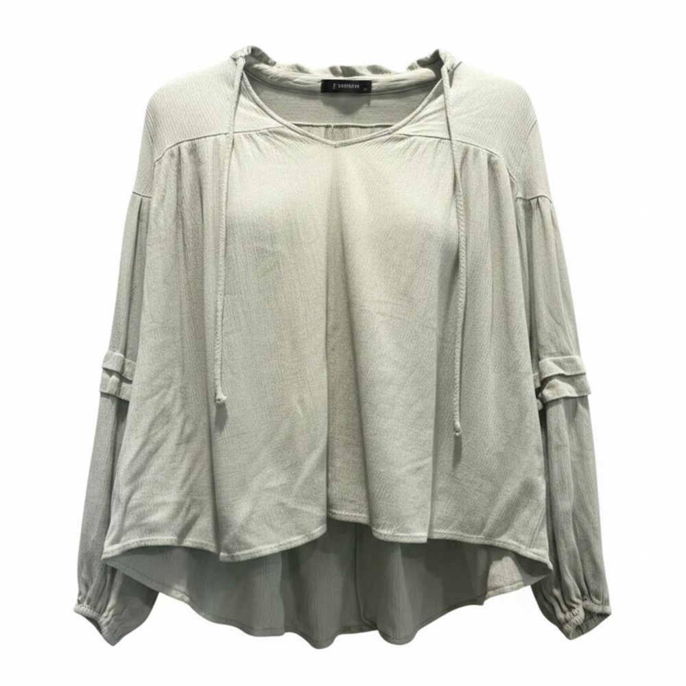 J. Roberts | Women’s Textured Top in Light Green | M